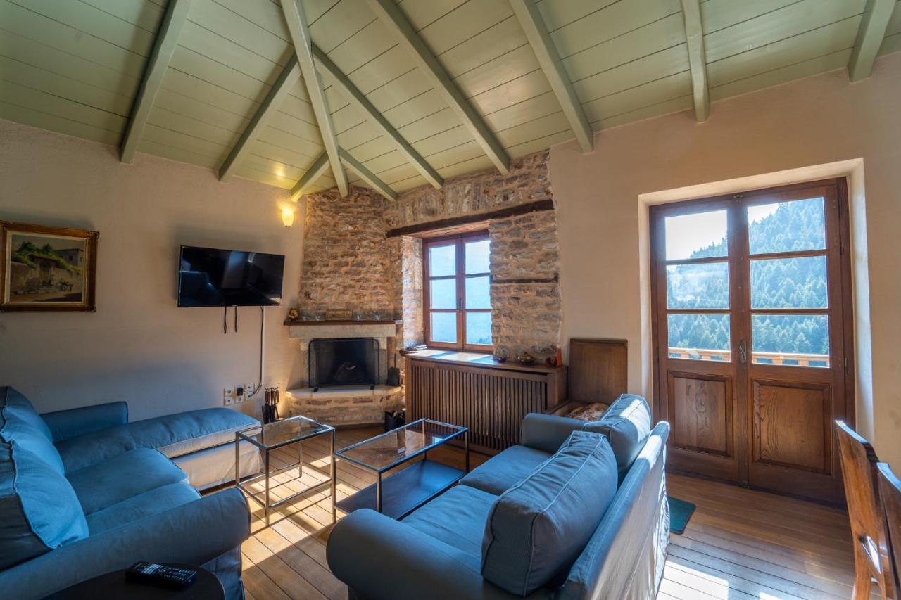Villa Korfes-Κορφές Τριώροφη Βίλα Για Οικογένειες Και Παρέες Karpenisi Buitenkant foto